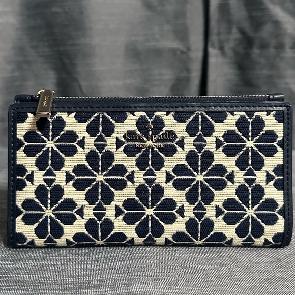 Kate Spade Large BiFold Wallet in Blue Jacquard Spade Flower - Picture 1 of 4